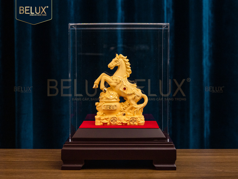 Tượng Ngựa Hũ Tiền dát vàng cát&nbsp;8.8x3.9x11.3cm